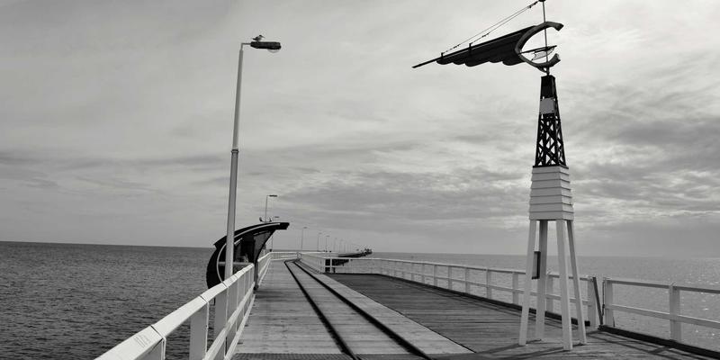 从卡片目录到智能门户：图书馆资源发现系统的演进与综合导航革命